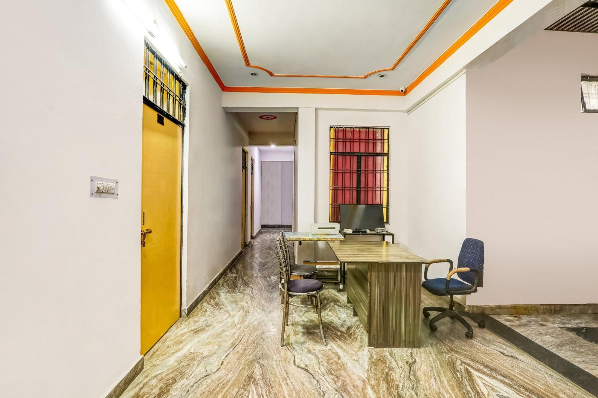 Spot On Ganpati Palace Λάκναου Εξωτερικό φωτογραφία